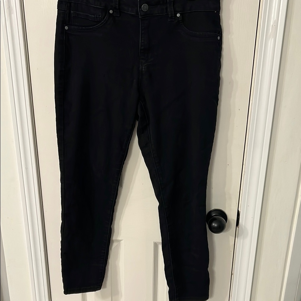 d. jeans Black Ankle Cropped Jeans